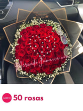 Ramo de rosas con coronita